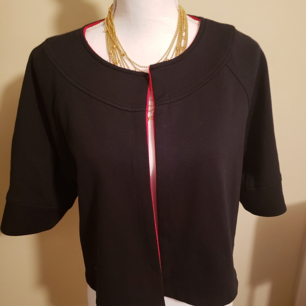 pretty short top.